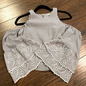 NWT cold shoulder crop top with lace sleeves